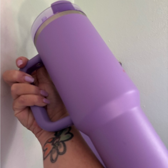 Olivia Rodrigo Stanley limited edition - Picture 3 of 4